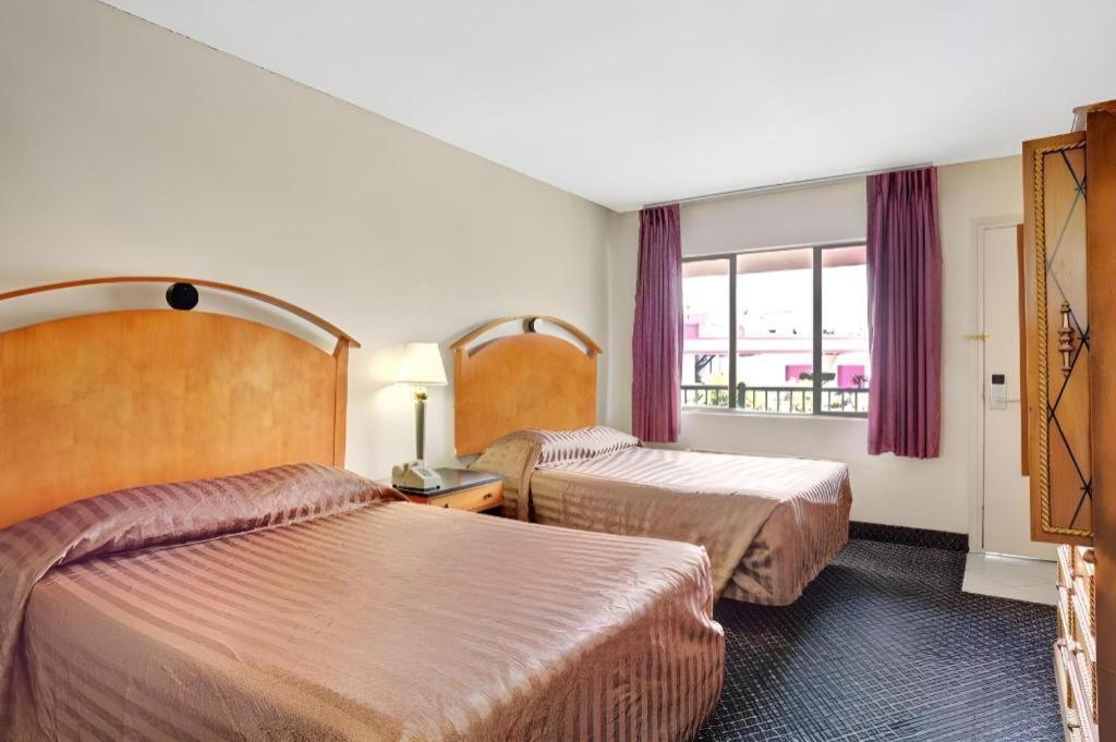 Travelsuites Hotel Las Vegas