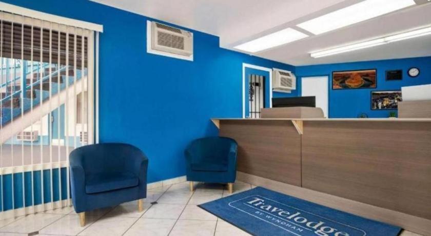 Travelsuites Hotel