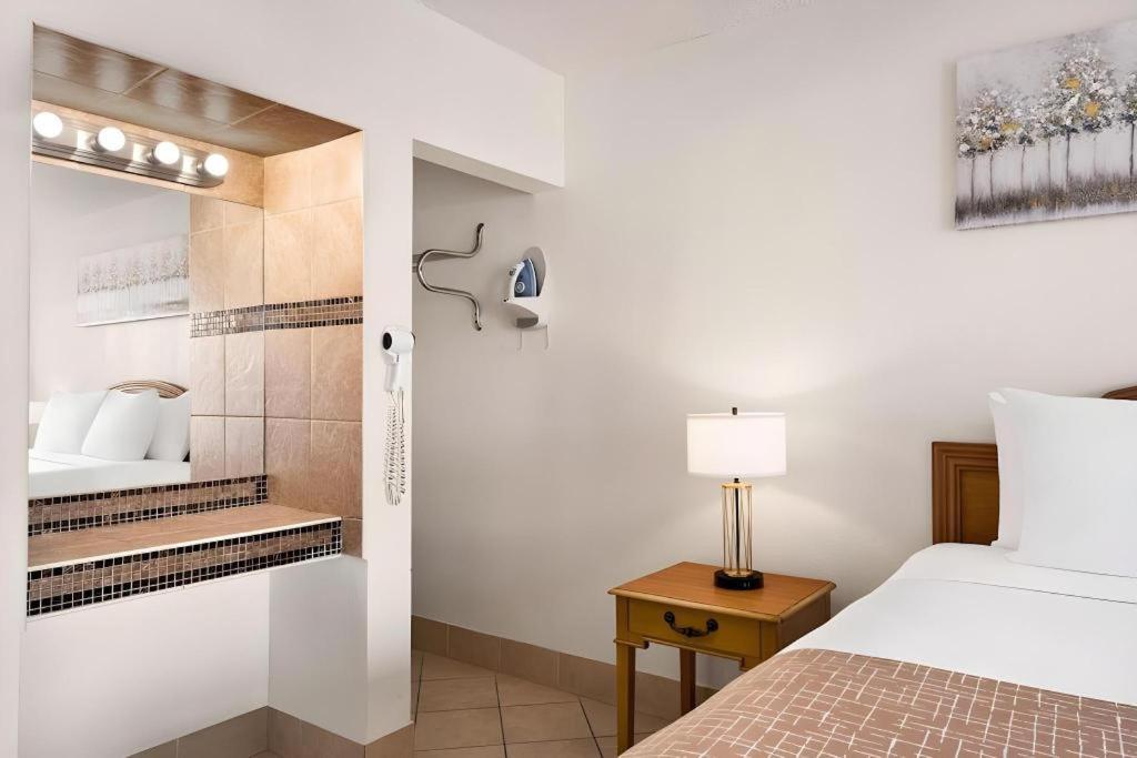 Travelsuites Hotel